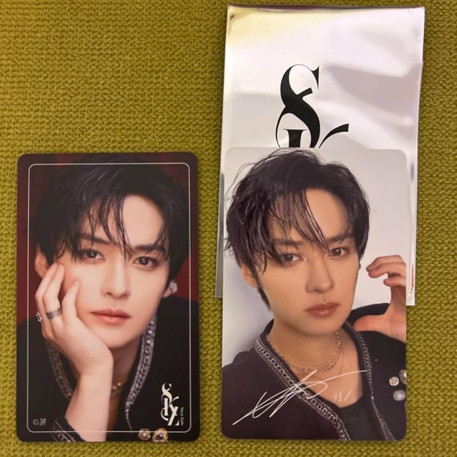 Stray Kids スキズ リノ XMAS POPUP カーディガン メンプロ CARDIGAN Produced by Lee Know / Stray Kids『XMAS POPUP STORE