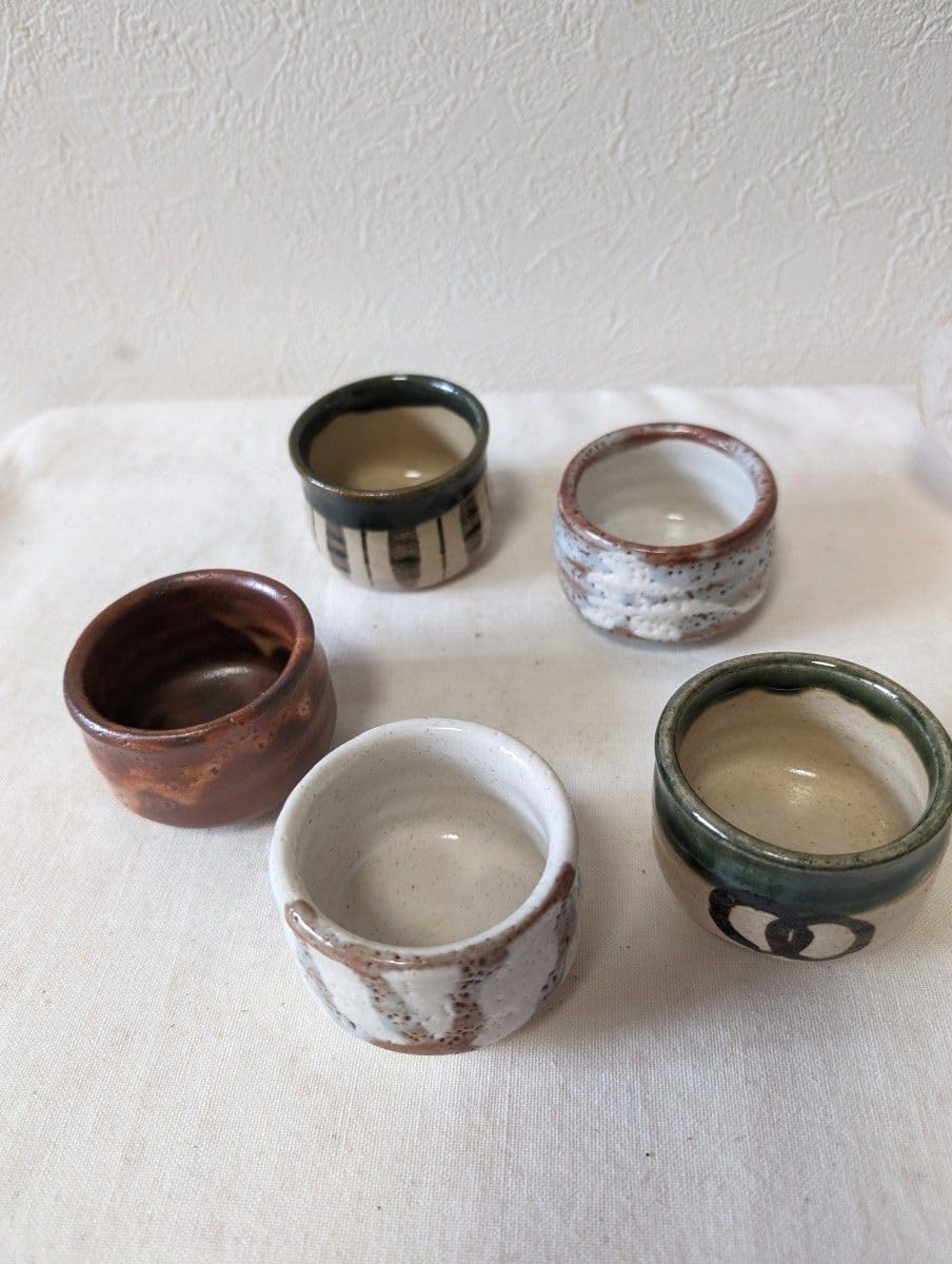 Amazon.co.jp: 美濃焼、秀泉作、五彩ぐい呑み5個セット : ホーム＆キッチン