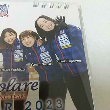 【祝】銀メダル！！　2019年（※3年前）のロコ・ソラーレの卓上カレンダー 祝】銀メダル！！ 2019年（※3年前）のロコ・ソラーレの卓上