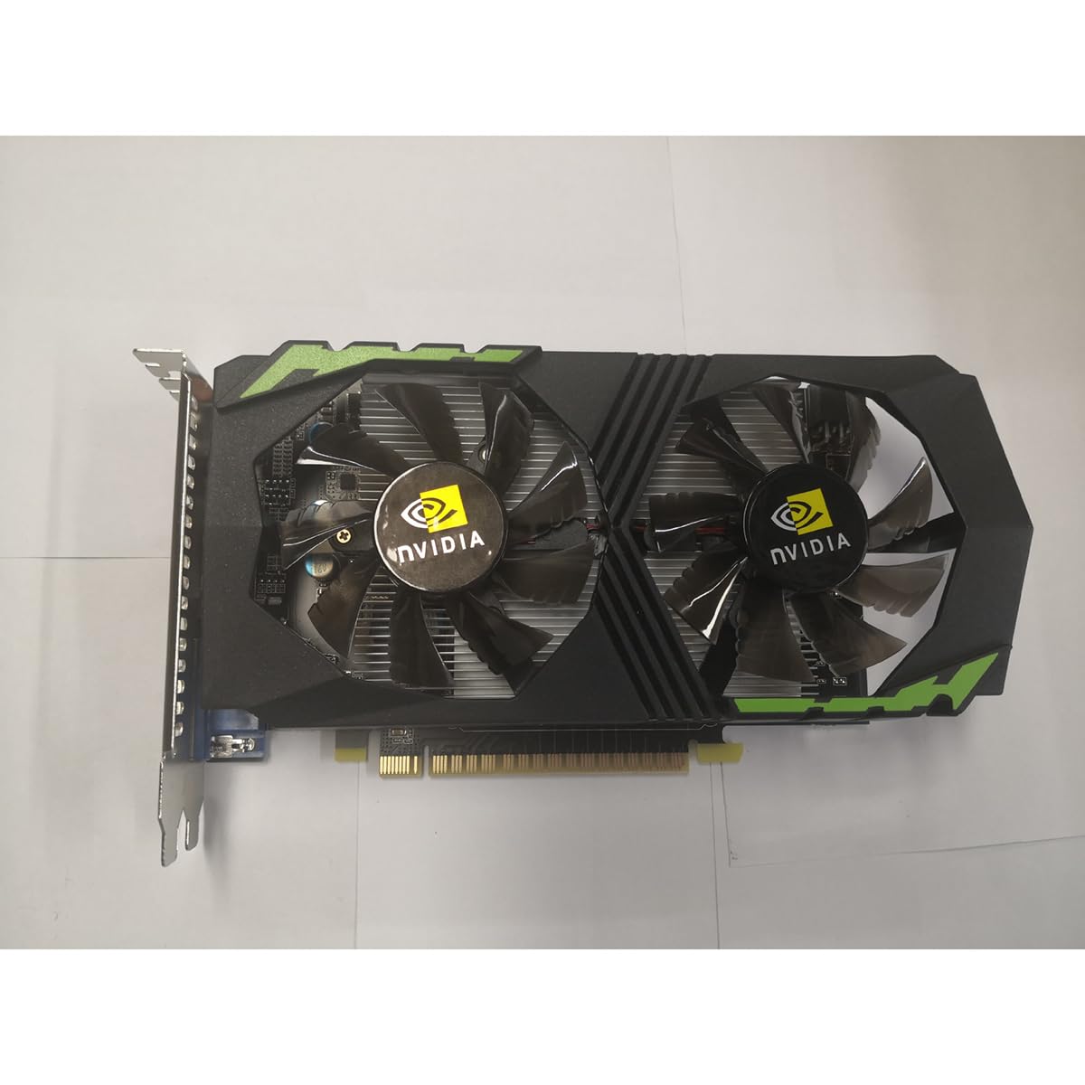Amazon | GTX960 4GB 128ビット GDDR5 グラフィックスカード