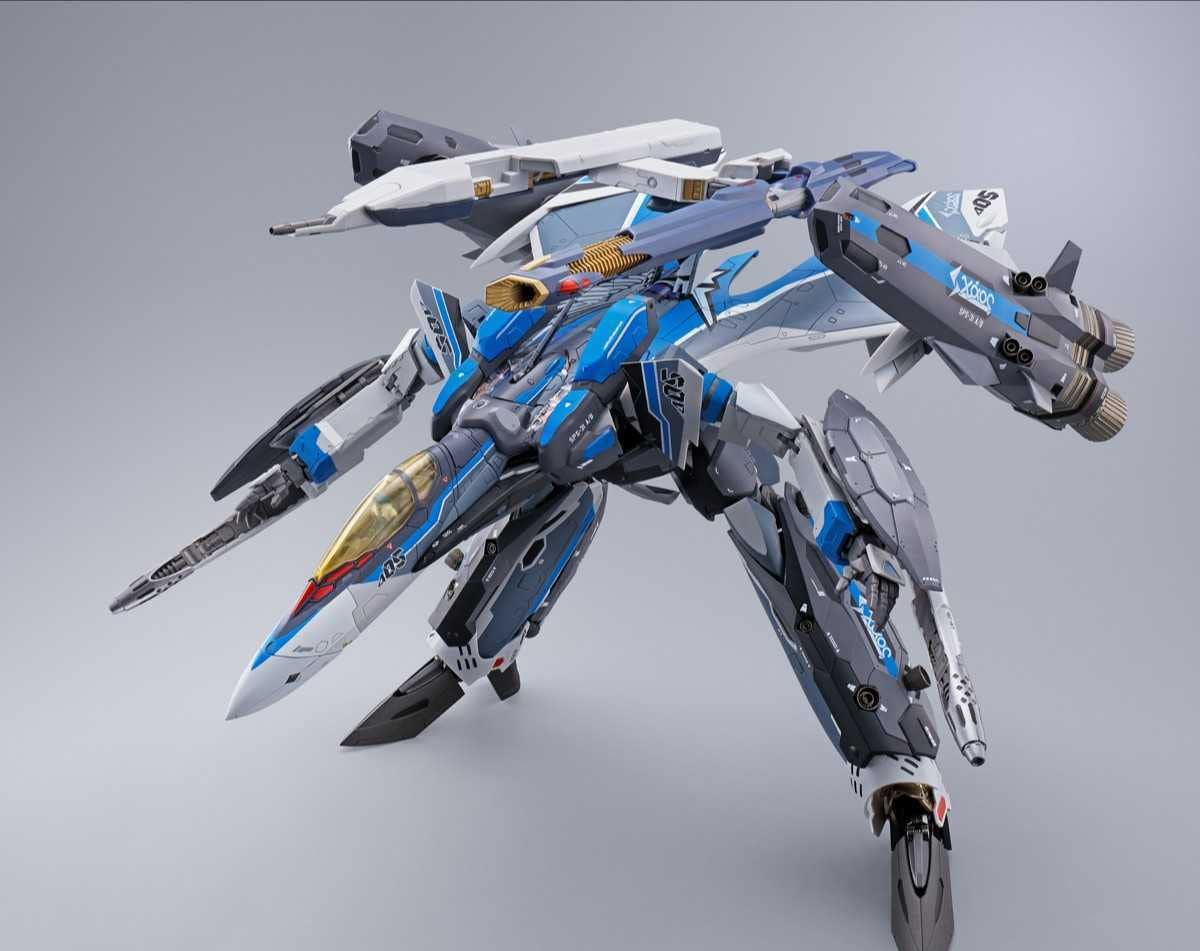 Amazon | DX超合金 劇場版マクロスΔ 初回限定版 VF-31AX