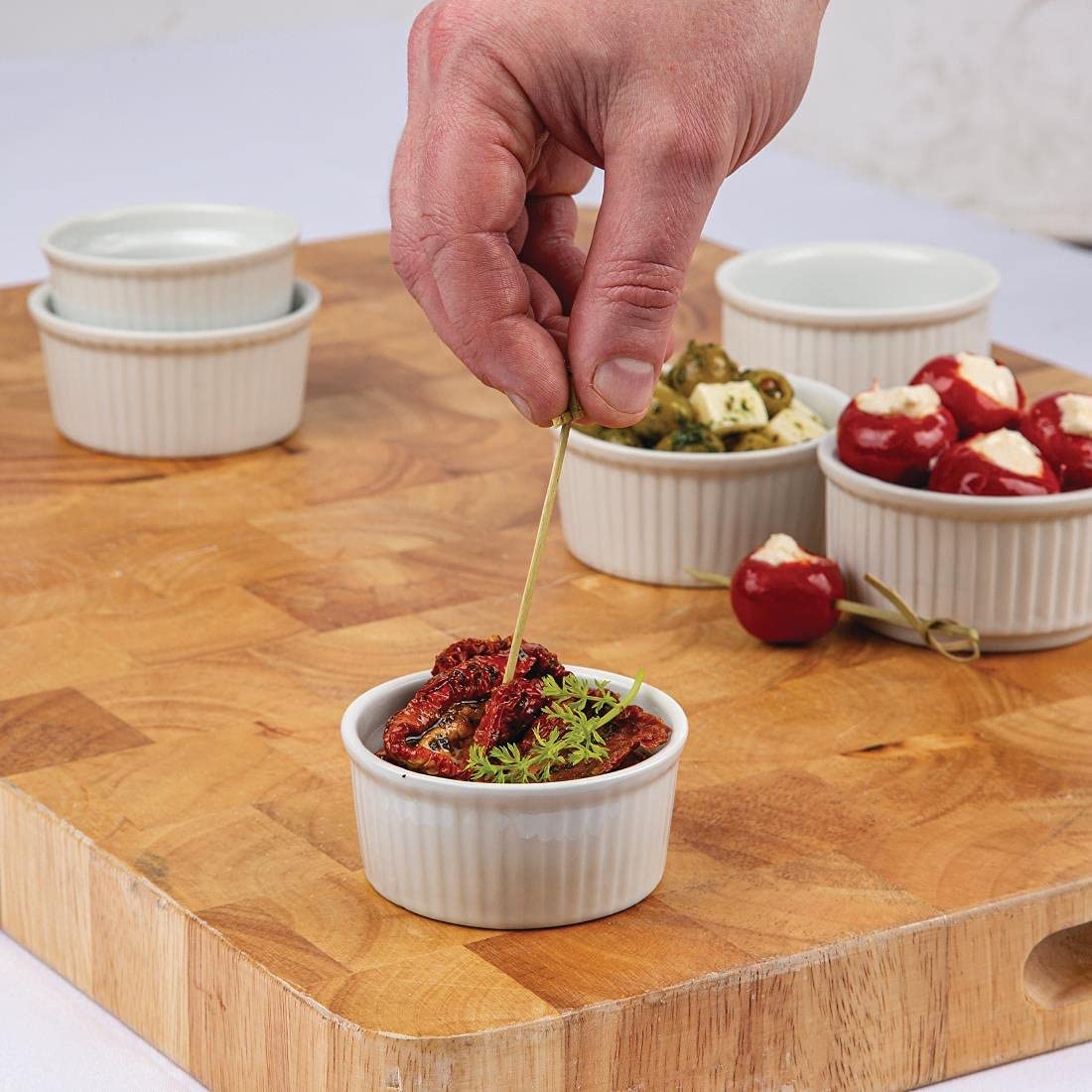 Olympia Ramequin Whiteware 80 mm/3,25 pouces / 90 ml/3 oz (lot de 12), Blanc, Porcelaine entièrement vitrifiée, Passe au four au micro ondes et congélateur et au lave vaisselle, Certifié BS4034, W414