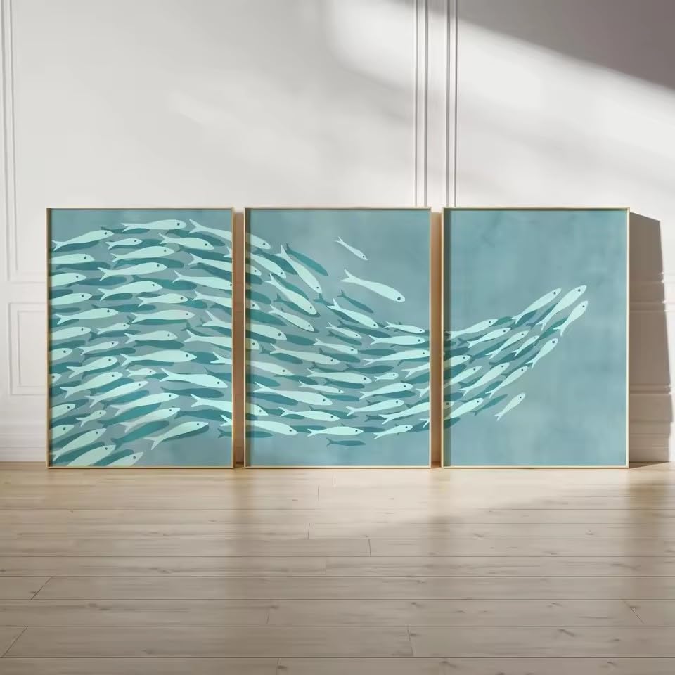 KEMEIQI Set di 3 poster con banco di pesci, tema marino blu, decorazione da parete, stile nautico da spiaggia, stile boho, dipinti su tela per la decorazione della stanza (70x110cmx3/senza cornice)