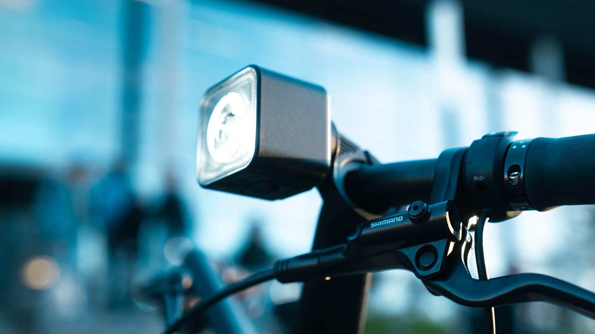 OSRAM LEDsBIKE COMPACT 100 SET, set di luci per bicicletta ricaricabili - anteriore e posteriore, con luce di stop, omologato StVZO, compatibile con supporto Garmin, tre livelli di luminosità, 100 lux