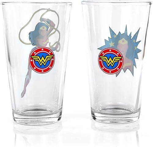 Underground Toys DC Wonder Woman - Juego de vasos de pinta Dos vasos de estilo cómic llenos de acción Edición limitada de 2 vasos de 16 onzas