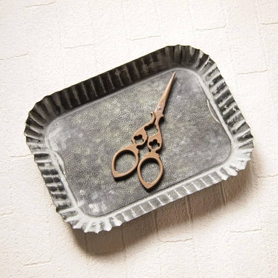 Amazon | ブリキ雑貨 アンティーク調 ブリキ ミニ トレイ | トレイ・盆