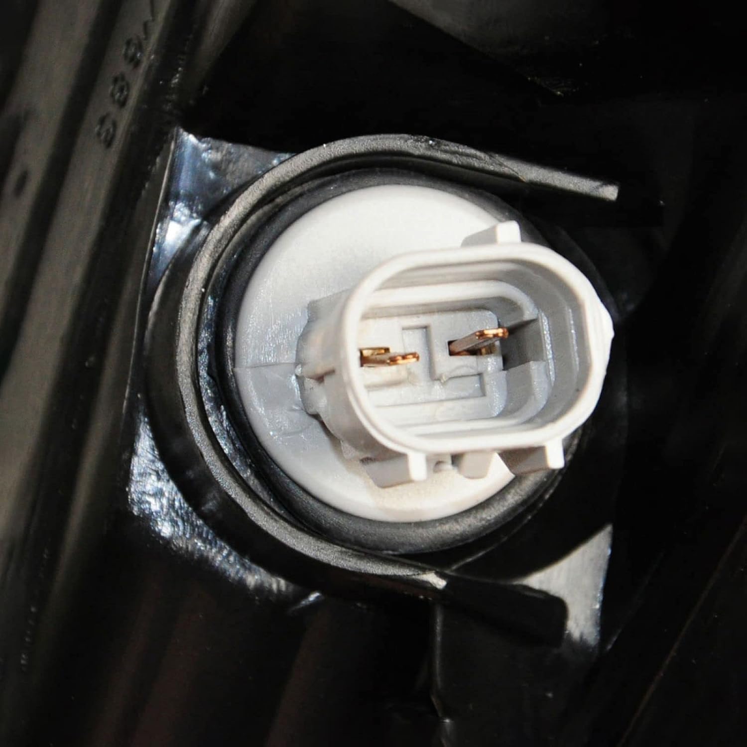 TRQ Parking Light Set Compatible with 2001-2004 Toyota Tacoma