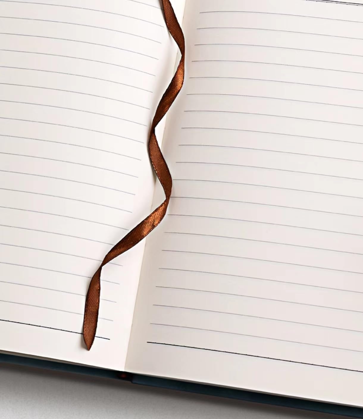 CAVALO - Be Unique Diario in pelle PU con chiusura magnetica e portapenne. Note giornaliere, blocco note per uomini e donne. Pagine senza data e a righe, dimensioni 15,7 x 21,6 cm, 200 pagine