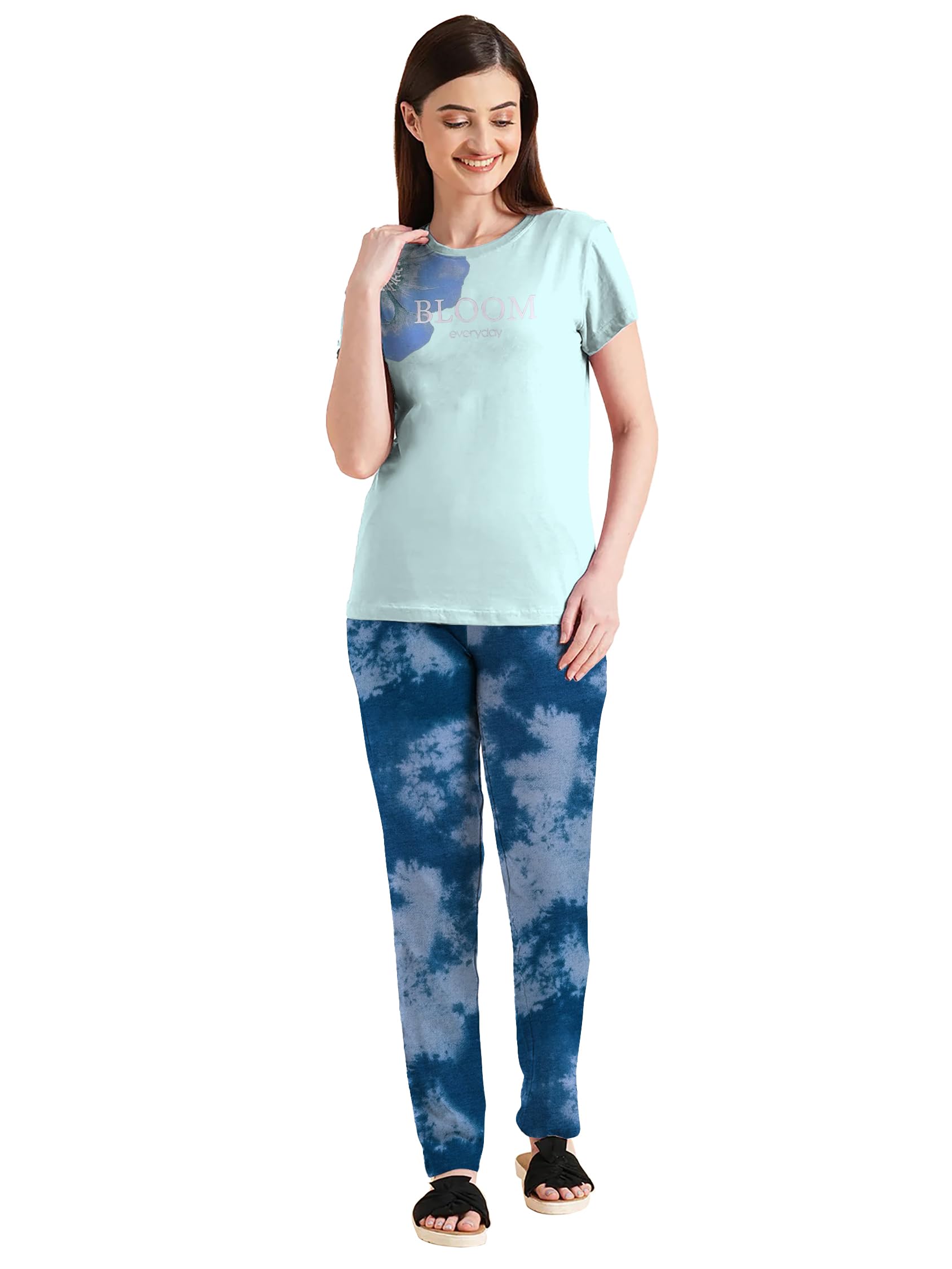 So Sweety Comfort & DreamsEssanza Women Light Blue & Dark Blue Printed Night Suit (PYJ3710)