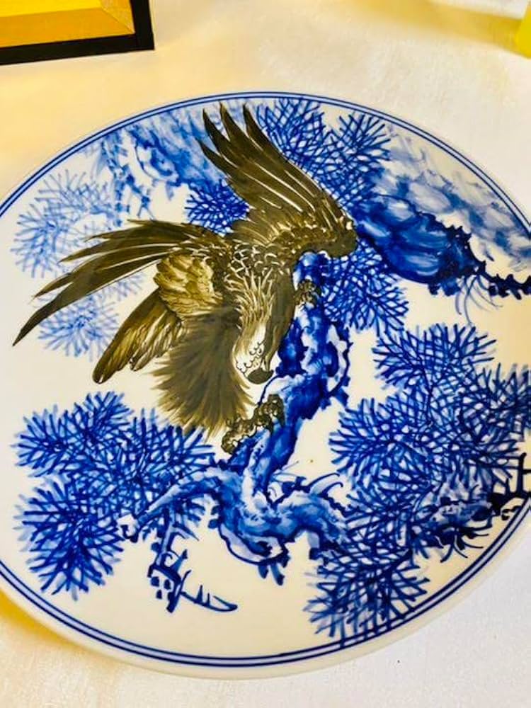 有田焼　山徳窯　手描き　大皿　希少　飾り皿　鷹絵 有田焼山徳窯手描き大皿希少飾り皿鷹絵