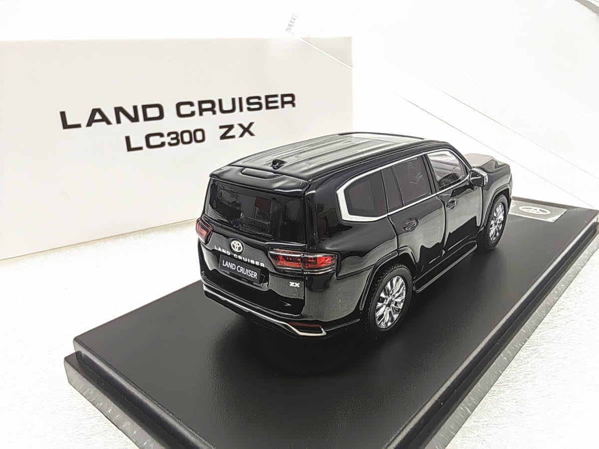 Amazon | LCD 1/64 ミニカー ランドクルーザー LC300 ZX SUV 黒