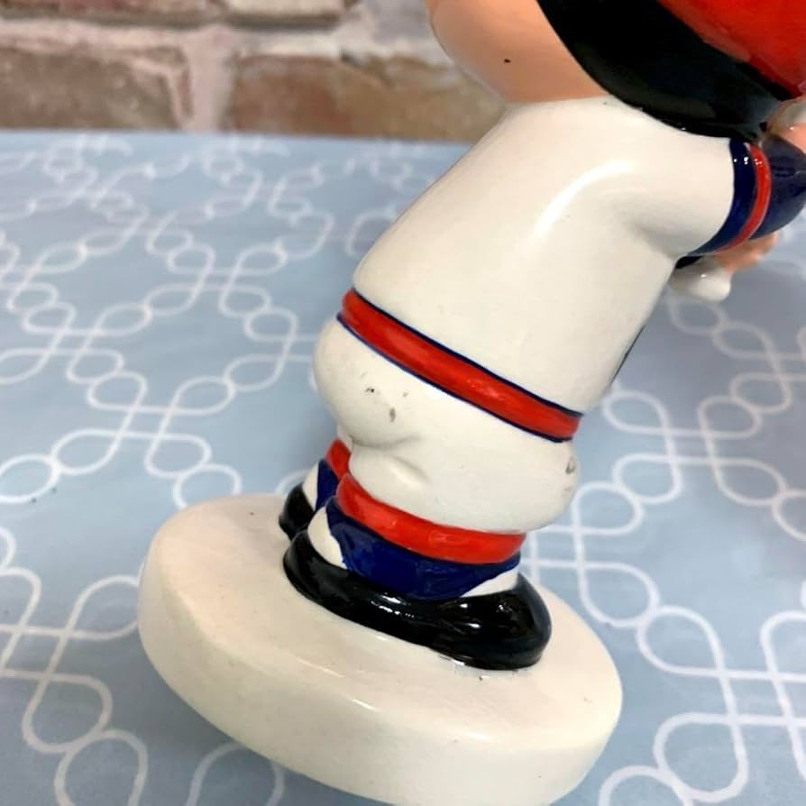 Amazon.co.jp: H127 カープ坊や 陶器 置物 高さ約15.5cm レトロ