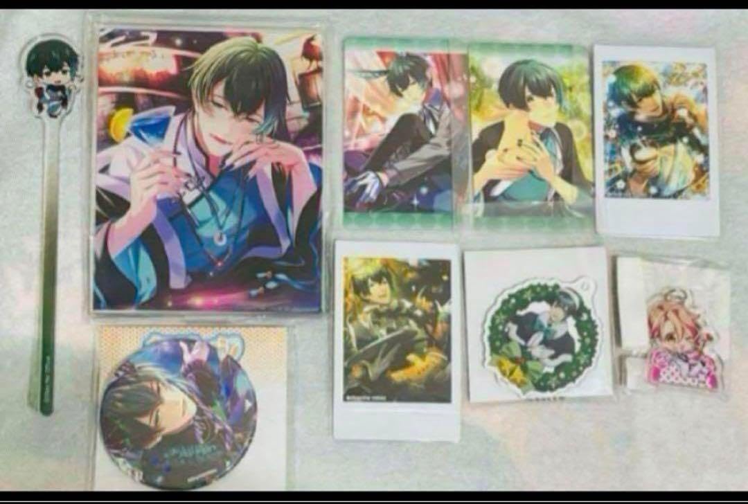 おべいみー　フォトプロップス　アクスタ　ホロ缶バッジ　VIPカード2種　チェキ他 おべいみー フォトプロップス アクスタ ホロ缶バッジ VIPカード2種