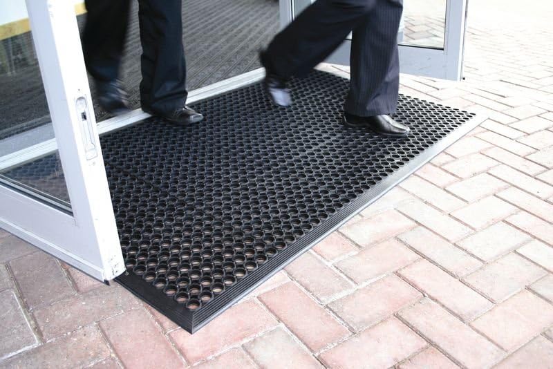 Large Outdoor Rubber Enterance Ramp Mat | Non-Slip Drainage Door Mat Flooring| Anti Fatique |Perfect for Wheelchair Accessibility and Smooth Transitions | 90X150 Cm