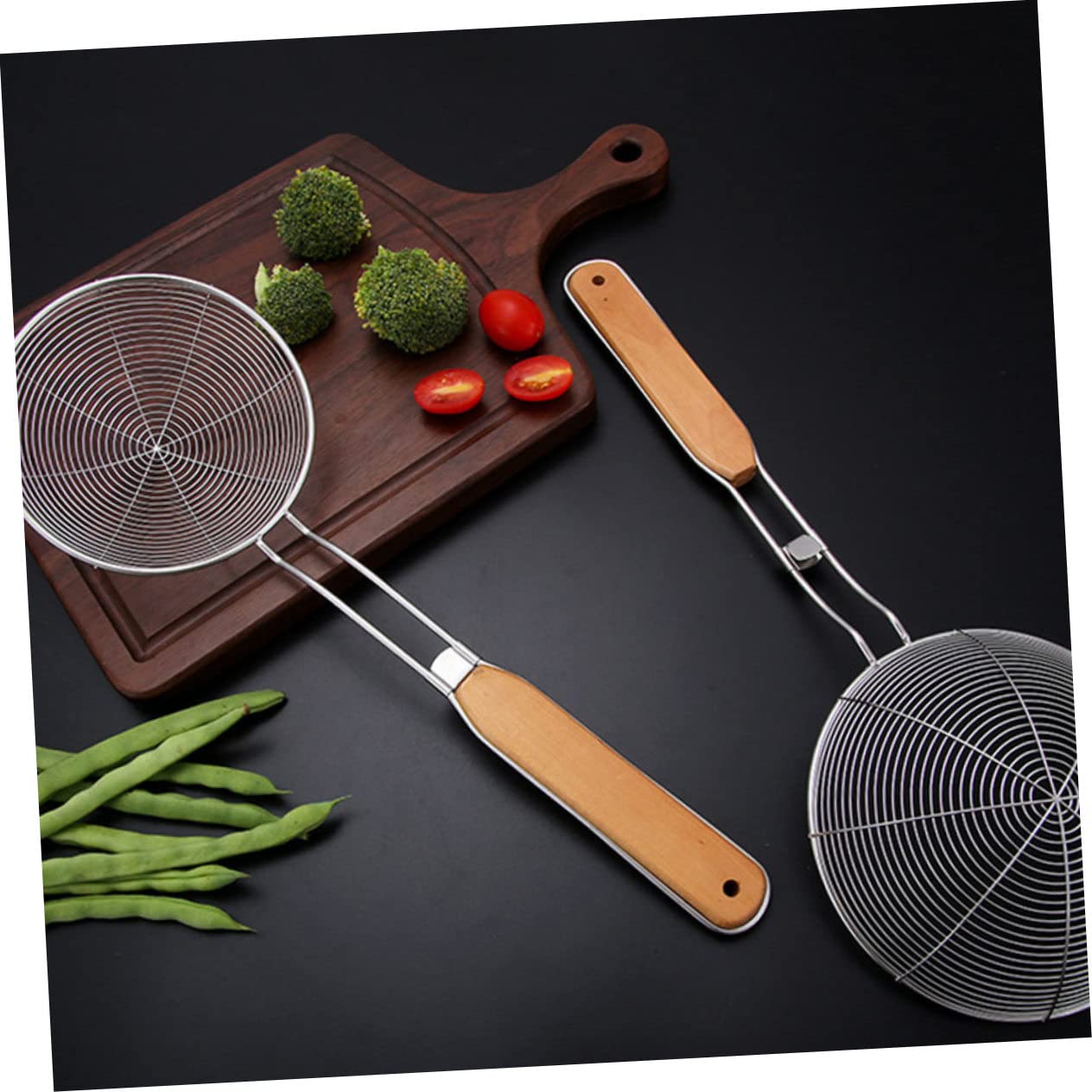 BEBEMOKO 1Pc Stainless Steel Skimmer Spoon Rustproof Mesh Strainer for Kitchen Oil Draining and Food Filtering Ergonomic Handle Design Colander Scoop for Cooking and Frying