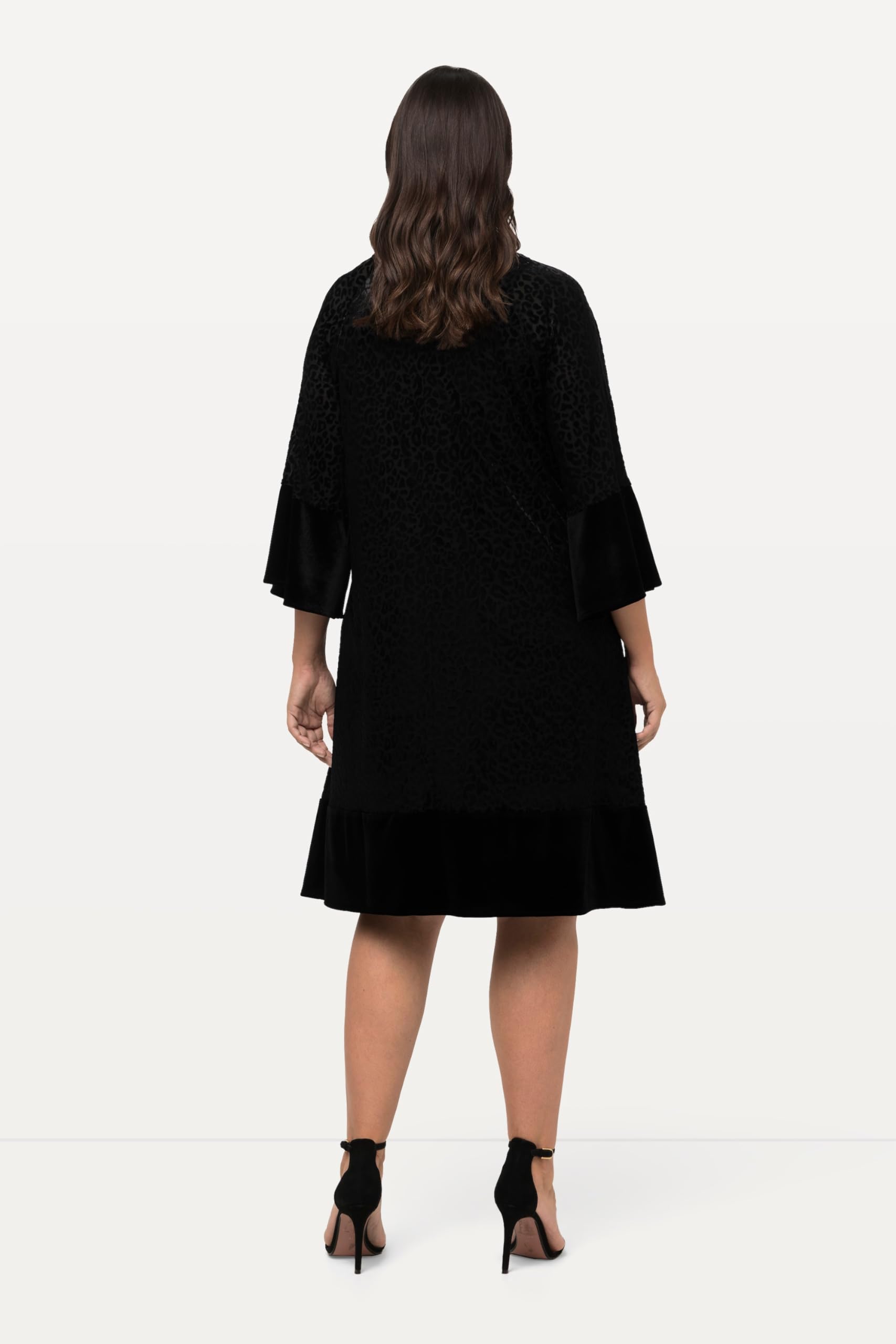 Ulla Popken Abito Midi dal Taglio Svasato con Design Leopardato, Scollo a Girocollo e Maniche a 3/4 821915