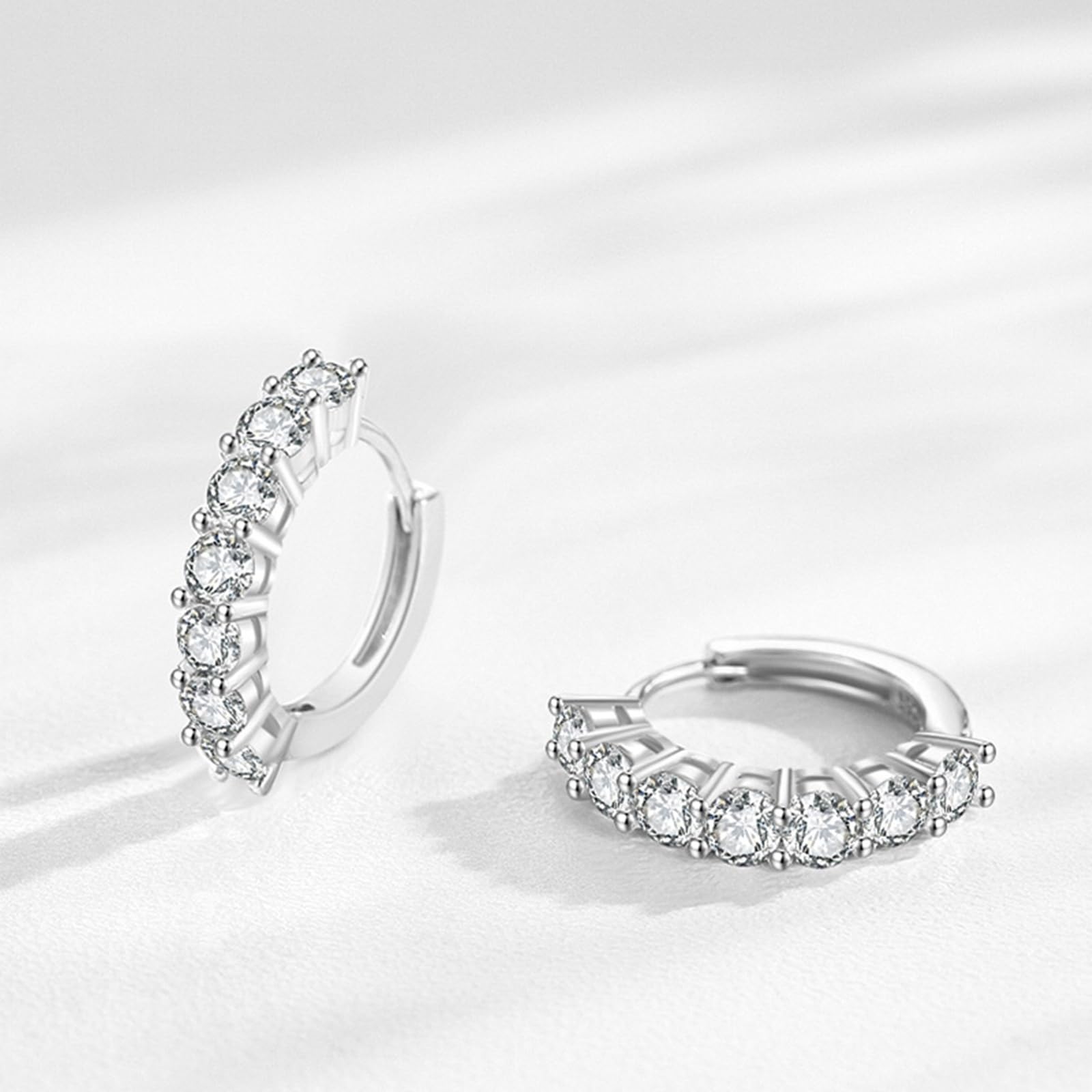 Pendientes de aro de oro blanco de 14 quilates para mujer, moissanita blanca, aretes diarios para mujer, oro, círculo