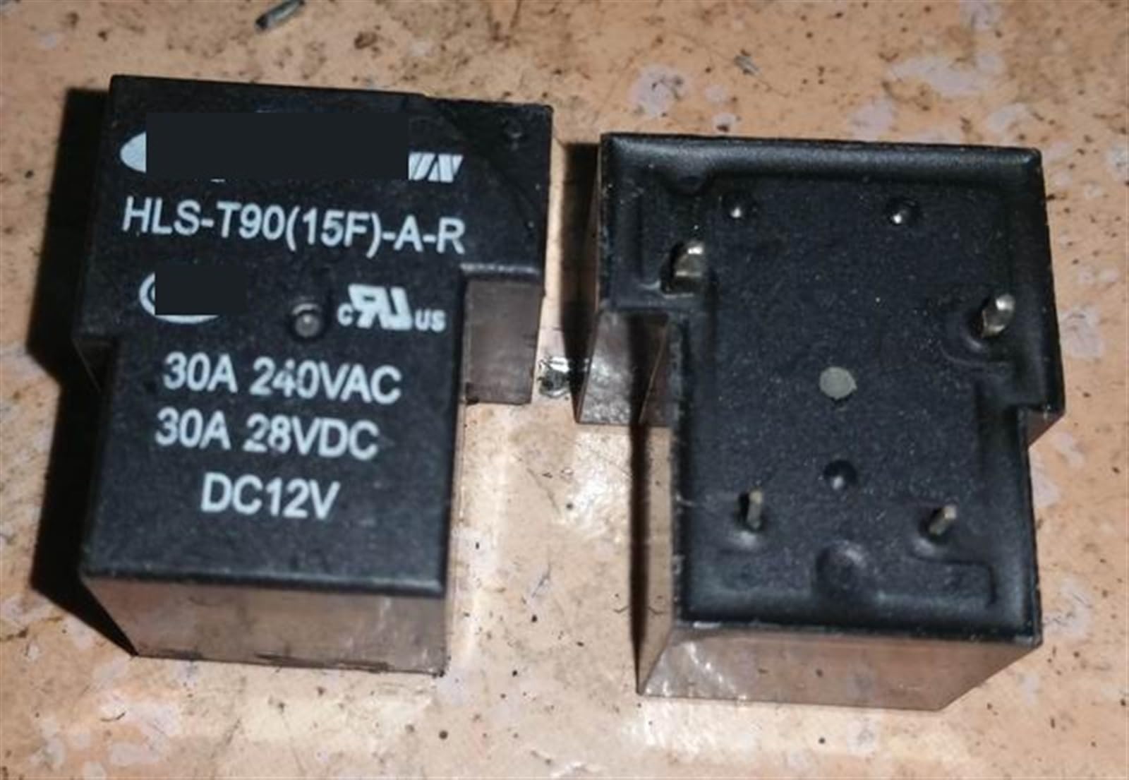 Relé 12V 30A HLS-T90(15F)-A de 4 pines para circuitos de corriente continua 2