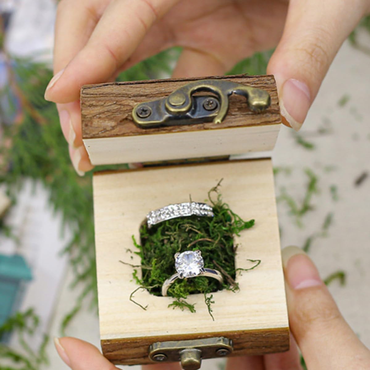 Angoily Wooden Ring Box for Wedding Rings, Small Brown Stump Case image 4