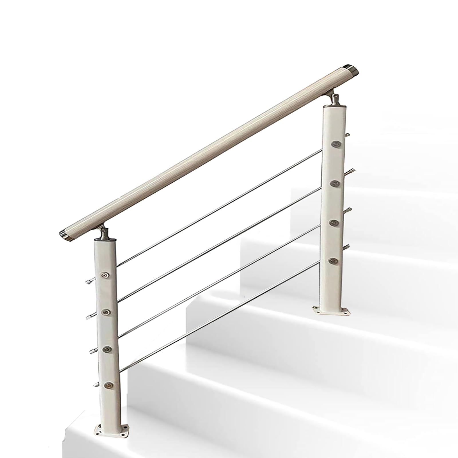 Rampe d'extérieur pour escalier de jardin : sécuriser 2 à 3 marches glissantes en hiver