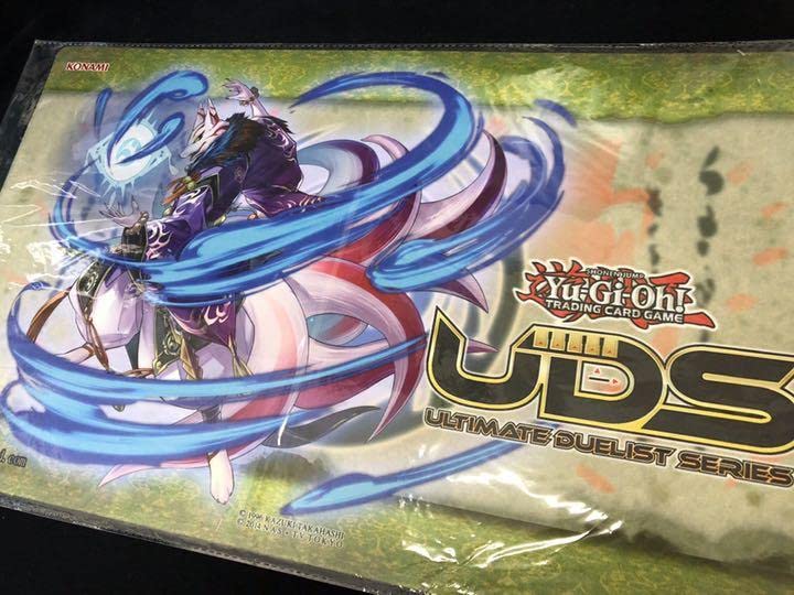 遊戯王「麗の魔妖 妖狐」韓国公式プレイマット