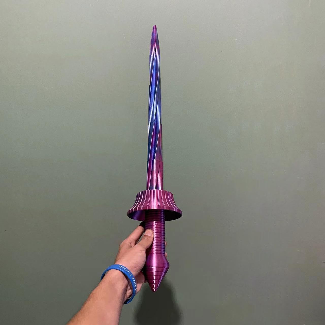 3D Printing Gravity Retractable Sword Creative Decompression Super Healing Tricky Toy Boys and Girls Toys. (P)