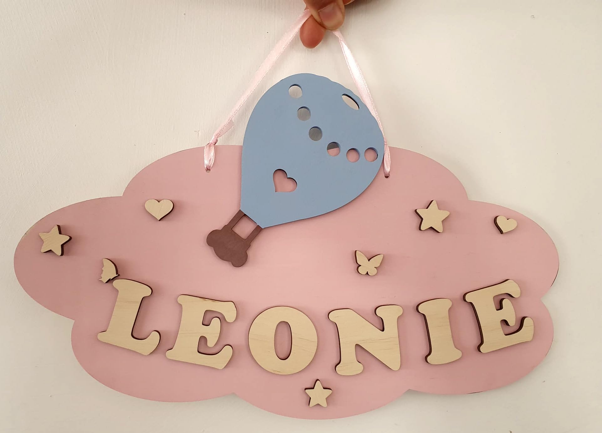 generico Targhetta in Legno Personalizzata Nuvoletta - Scegli Il Modello ed i Colori - Idee Idea Regalo Legno Personalizzato - Perfetta per la cameretta -Targa fuoriporta