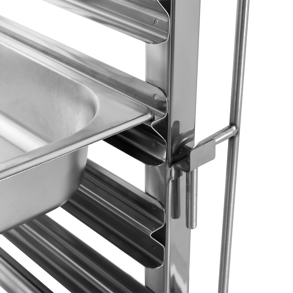 GastroHero Carrello per scaffali, carrello per vassoio, binari semplici, in acciaio inox LR-15MEN | Adatto per 15 x EN 40 x 60 cm, 15 ripiani da 30 kg ciascuno, capacità totale fino a 300 kg, 4 ruote, di cui 2 con freni
