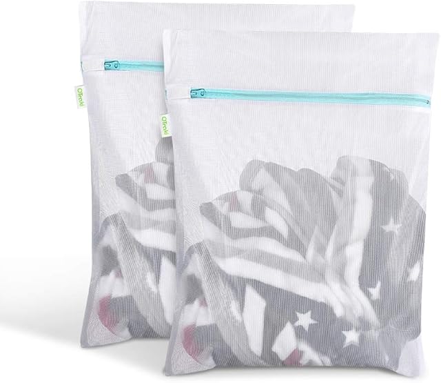 OTraki Mesh Laundry Bag with Zip for Washing Machine 16 x 20 inch 2 Pack Delicates Wash Bags Fine Laundry Net Washing Bag for Sweater Dress Garment Blouse Dirty Clothes College Dorm Travel Organizer