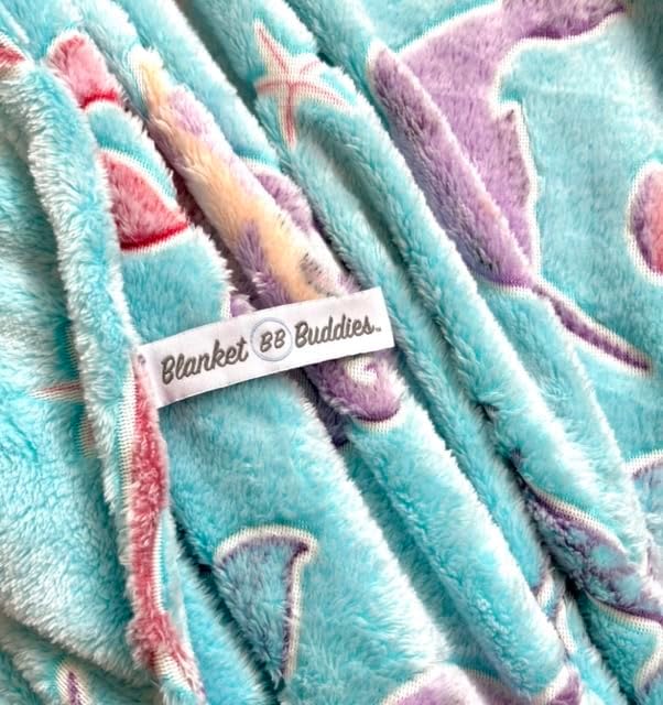 Mermaid Narwhal Throw Blanket: Glow in The Dark, Cozy, Soft, Warm, Fleece Girl Blanket with Starfish, Pearls, and Cute Mermaids 50" x 60" (Teal) - Image 7