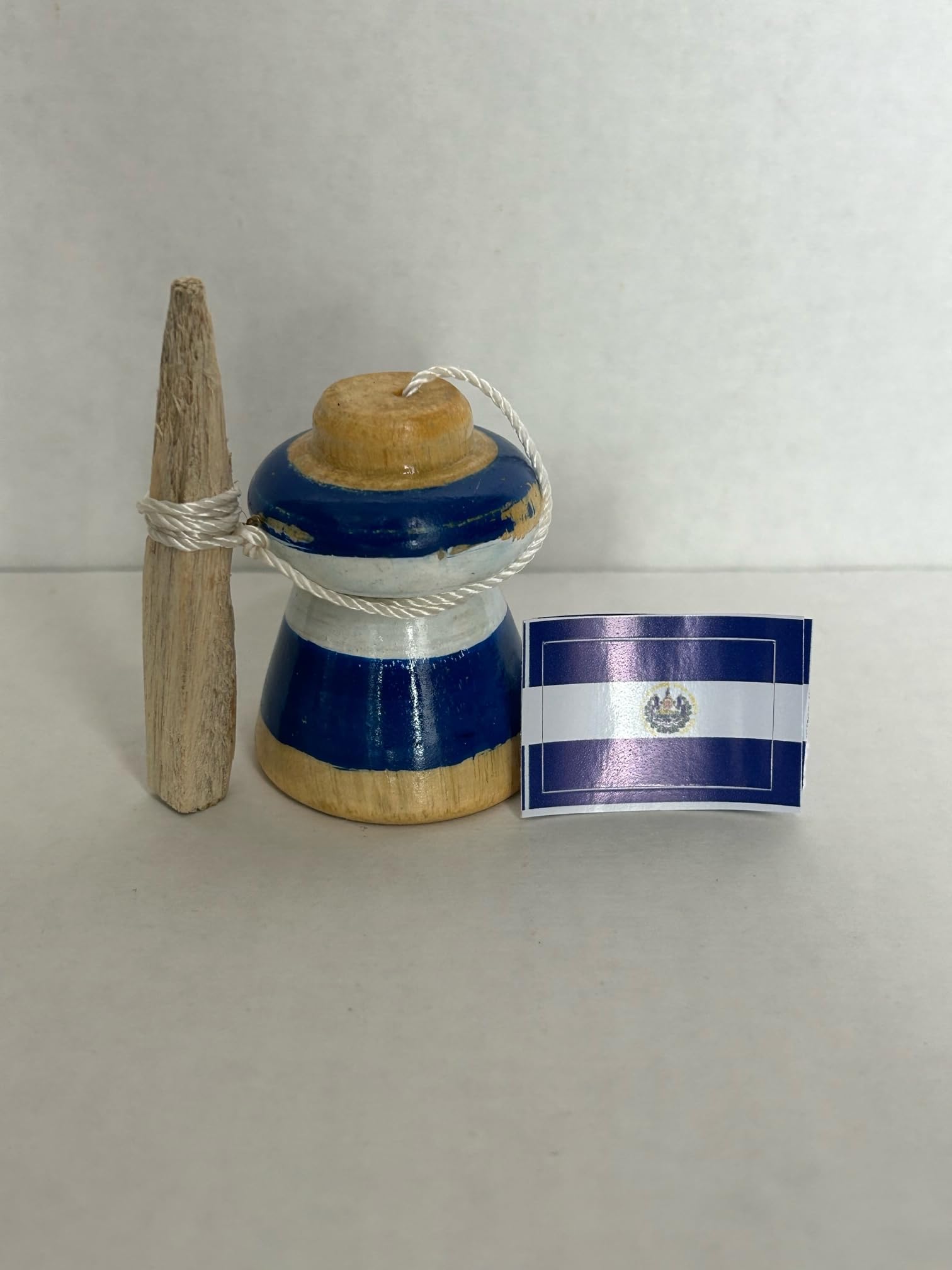 Capirucho Salvadoreño (Campana bandera)
