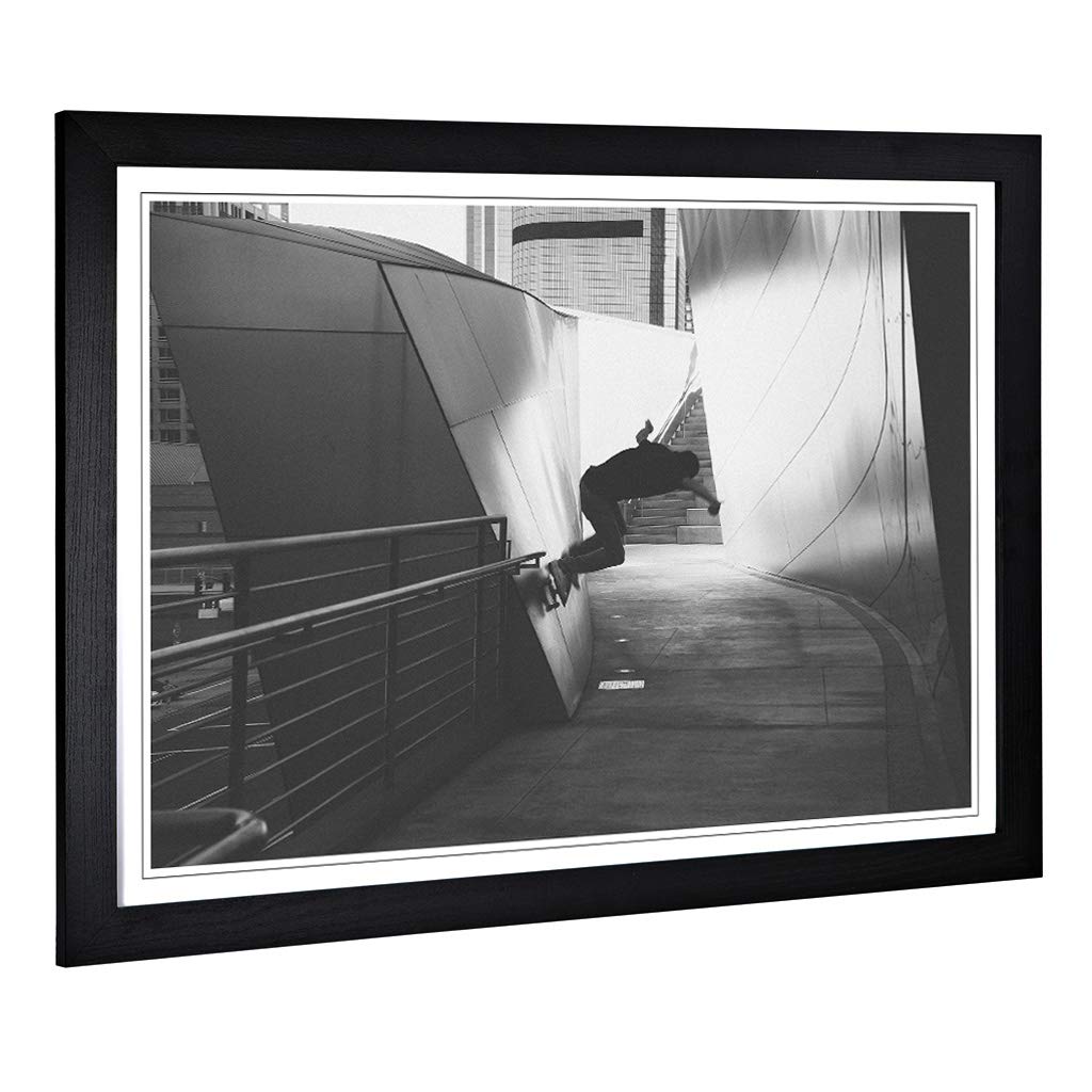 Big Box Art Framed Print of Skateboarding Design | Wall Art Picture | Home Decor for Kitchen, Living, Dining Room, Lounge, Bedroom, Hallway, Office, Black, A2 / 24.5x18 Inch / 62x45cm