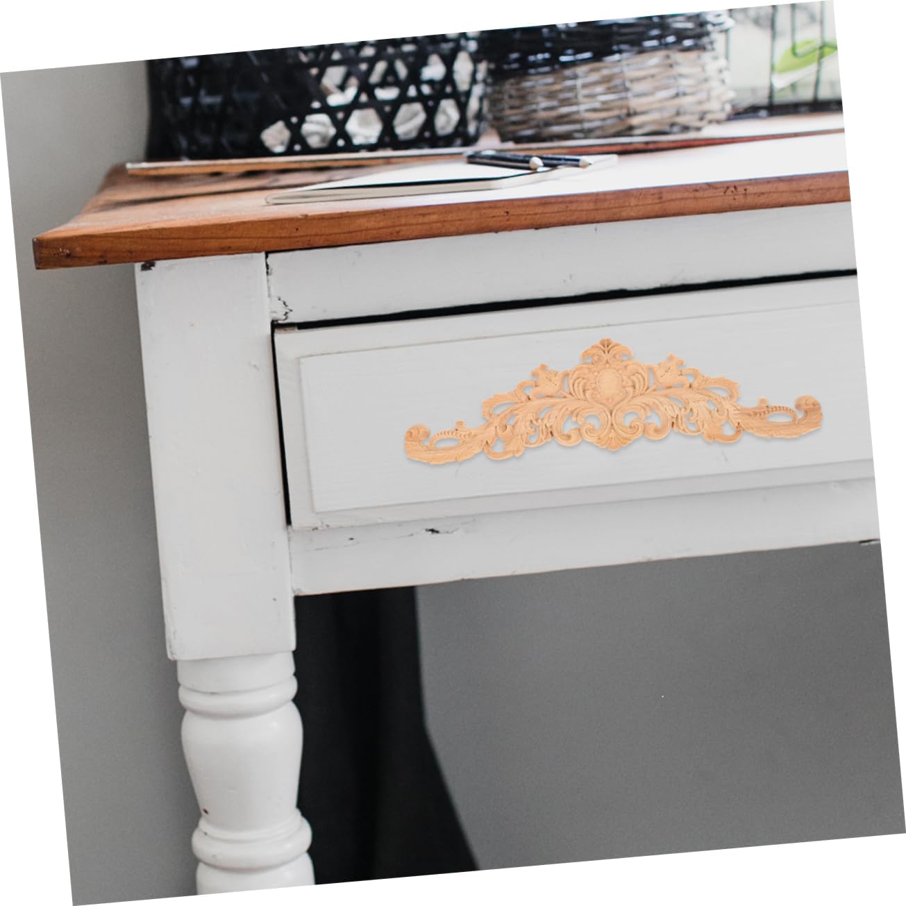 2pcs Decorative Wood Floral Onlays Rubberwood Carvings for DIY Home Decor Long Wooden Applique Trim for Cabinets Dressers and Wardrobes