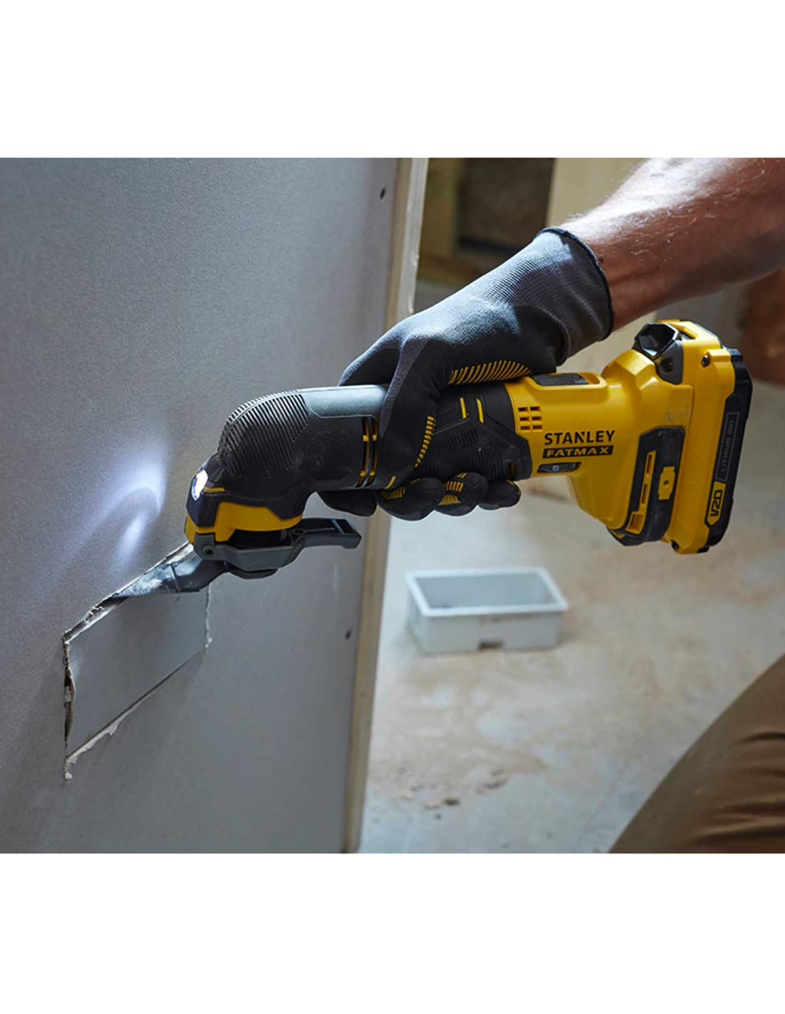 STANLEY FatMax Kit SVK20222B (Taladro Atornillador SFMCD720 + Multi-Herramienta SFMCE500 + 2 Baterías de 2,0 Ah + Cargador + Bolsa M)