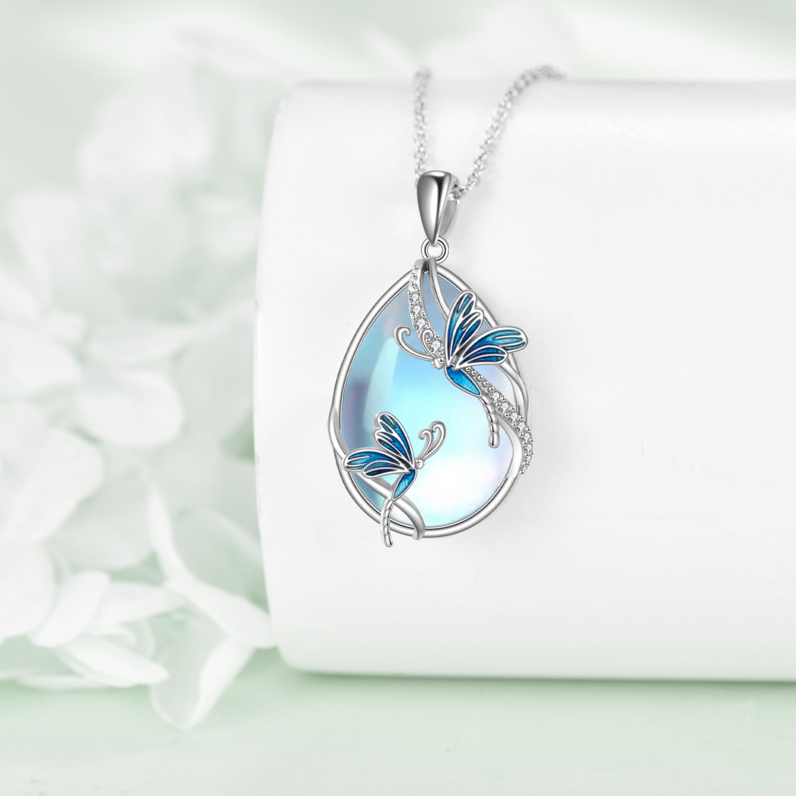 KQF Collana da donna con ciondolo a forma di libellula, farfalla, gatto, medusa, coniglietto, axolotl, ape, sirena, colibrì, elefante, in argento Sterling, con pietra di luna, idea regalo per donne