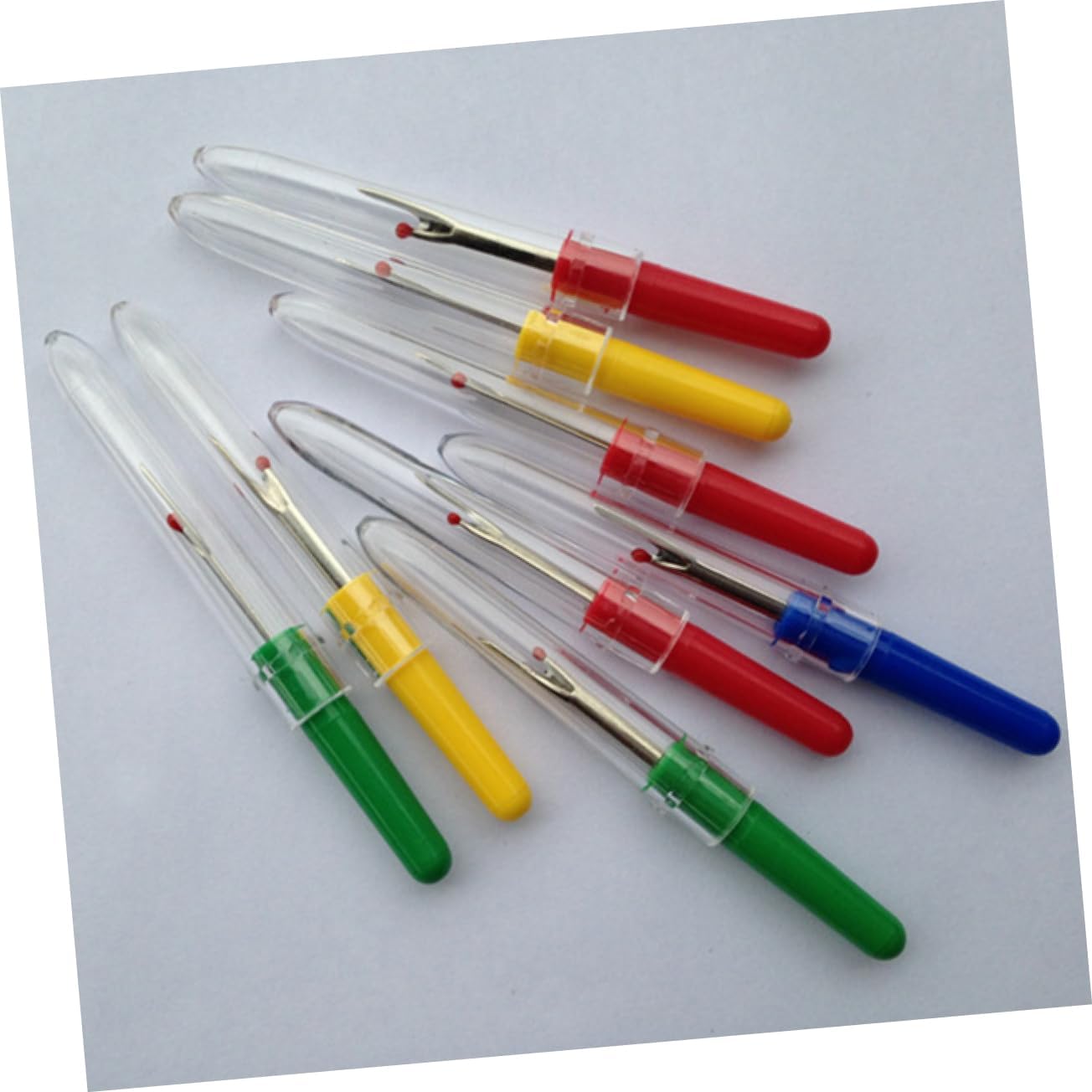 HOMSFOU 24pcs Random Color Large Seam Ripper Set Plastic Handle Unpicker for Sewing and Quilting Precision Stitch Removal Tool for Crafting and DIY Projects