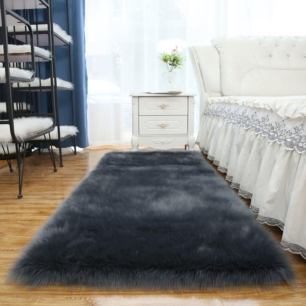 Tapis moderne lavable pour une chambre à coucher cocooning et douce