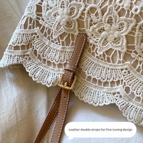 Bolso blanco de encaje con cierre kiss lock y correa de muñeca miniatura 2