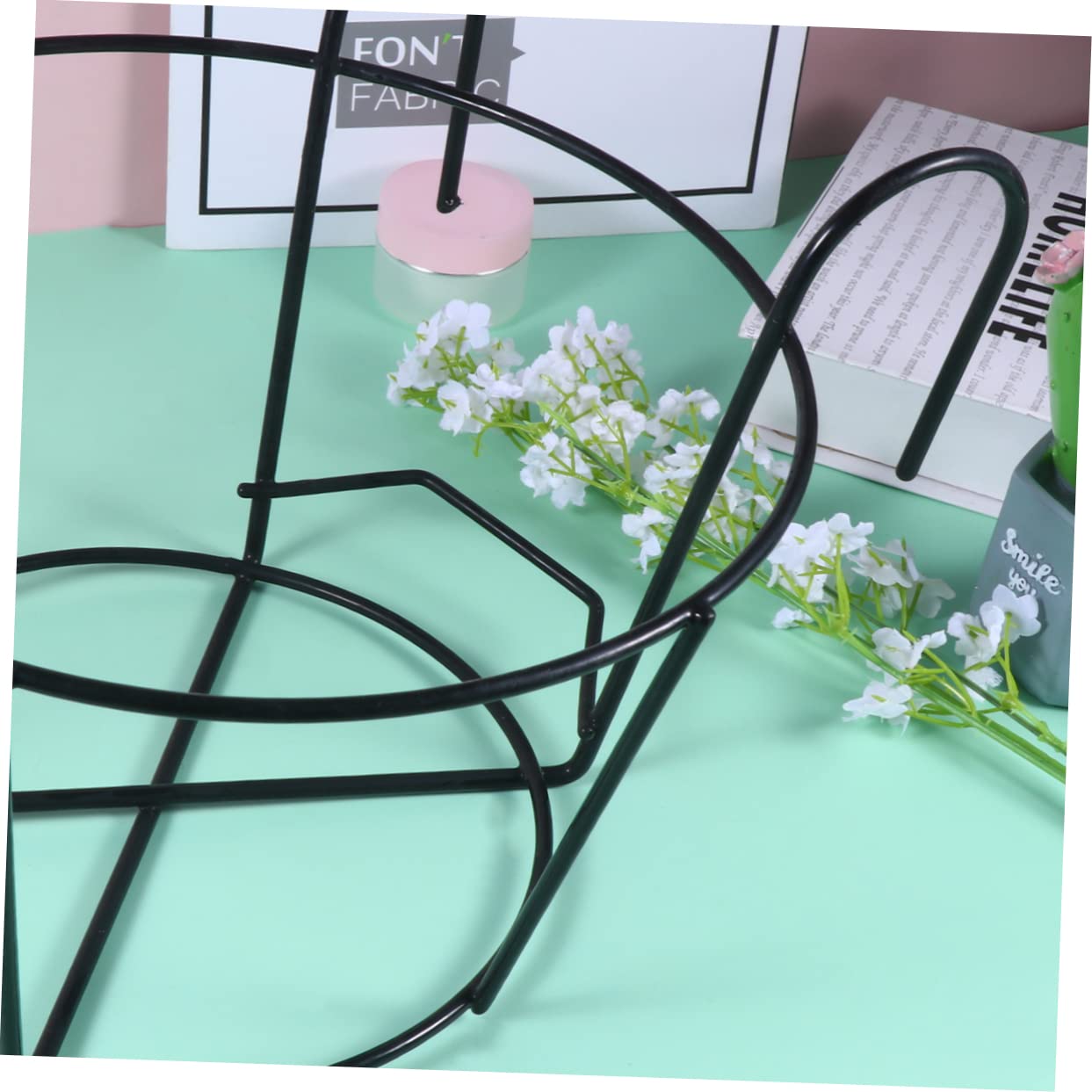 Toyvian Support De Jardinière Suspendu en Fer Noir, Cadre De Fleurs De Balcon Rond 30 Cm, Lot De 2 Pièces, pour Balcon Et Jardin, Support De Pot De Fleurs Stable Et Peu Encombrant