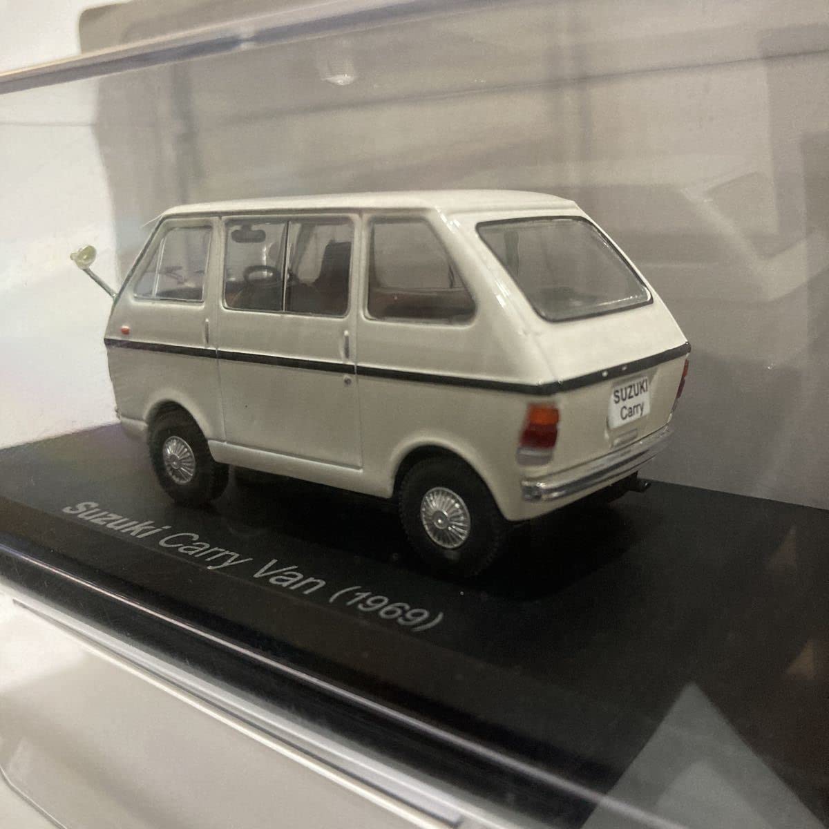 ★カスタム車★スズキキャリーバン（1969）1/43ミニカー改造車　希少！ ☆カスタム車☆スズキキャリーバン（1969）1/43ミニカー改造車