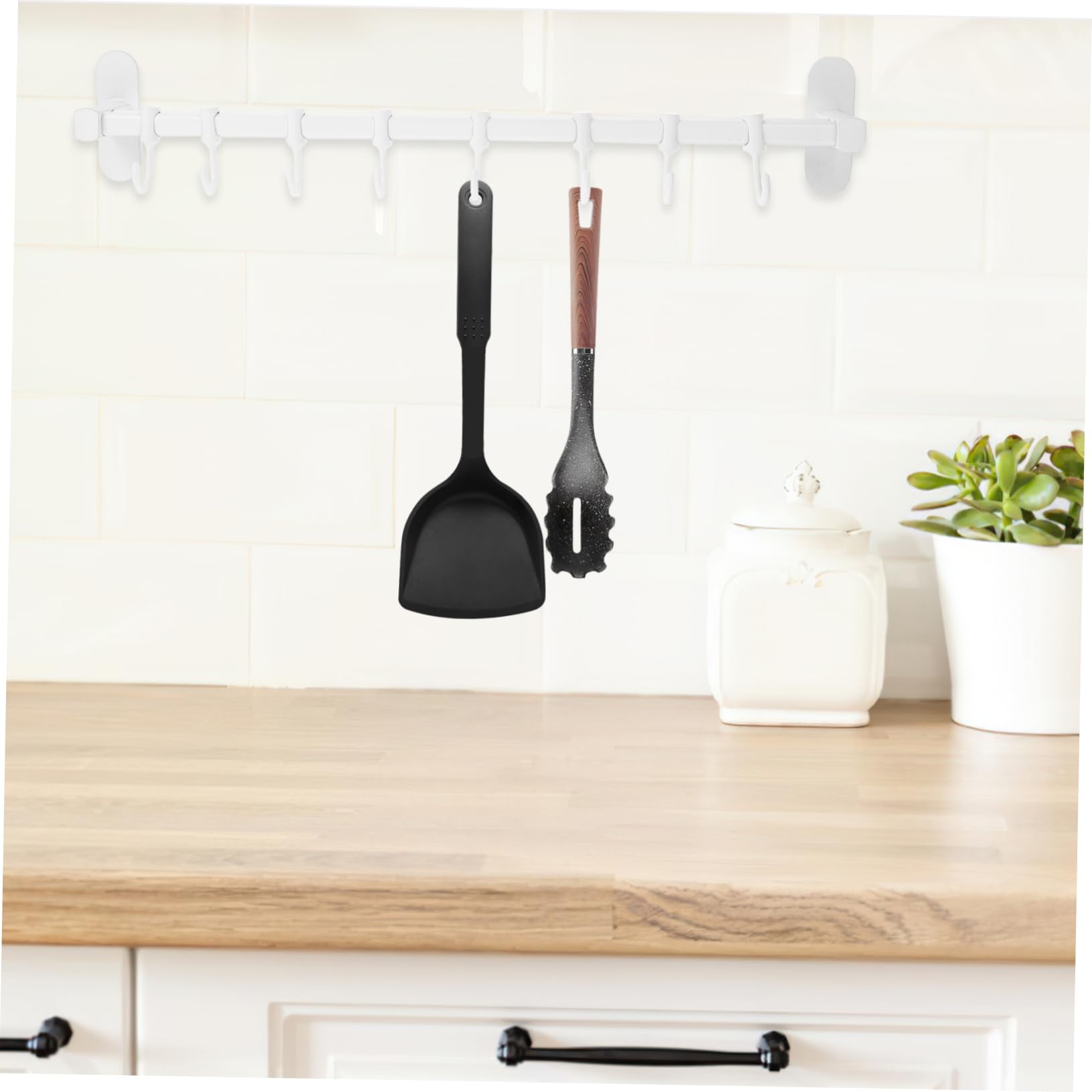 SOLUSTRE Space Saving Wall Mounted Kitchen Tool Rack with Movable Hooks Aluminum Hanging Rail for Pots Pans and Utensils Versatile Organizer for Stylish Home Decor