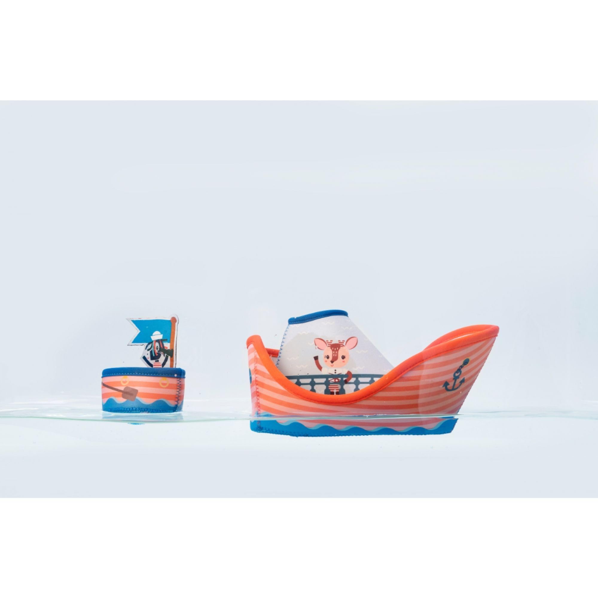 LILLIPUTIENS - Bateau Pirate pour Le Bain - Jouet Aquatique en néoprène avec Personnages détachables - Bateau Flottant, Stimulation de la motricité et de l’Imagination - Dès 12 Mois- 83504