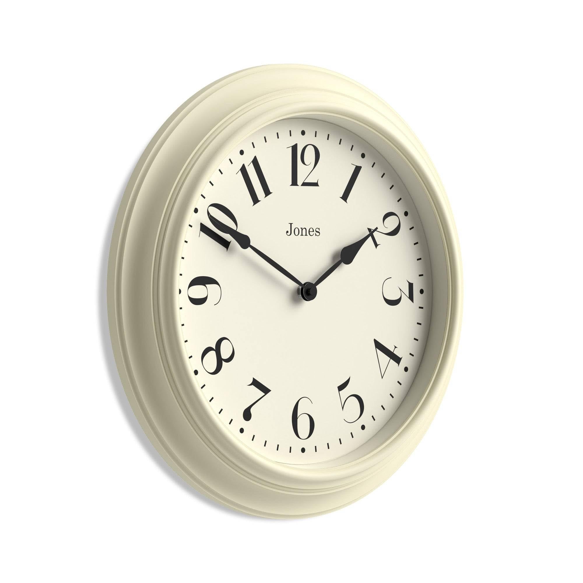 JONES CLOCKS® Hackney Horloge Murale | Horloge Classique en Chiffres Romains | 30cm | Noir | Design Traditionnel Parfait pour Les Cuisines, Les couloirs ou Les espaces de Vie de caractère