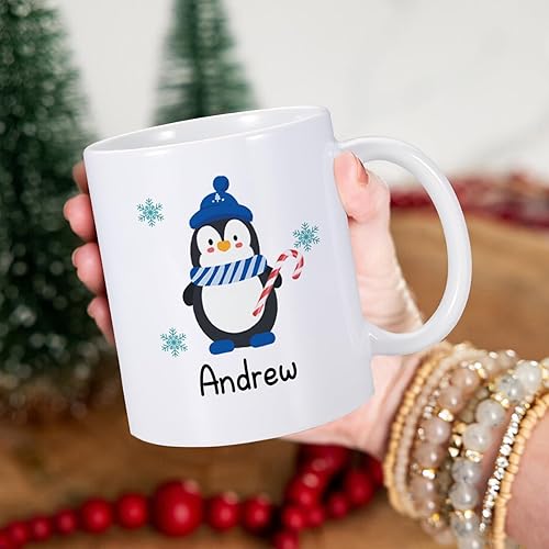 Miniatura 5 de Taza de Navidad personalizada con nombre para niños, taza de chocolate caliente, taza de Navidad de pingüino, taza de té de cerámica de 11 onzas,