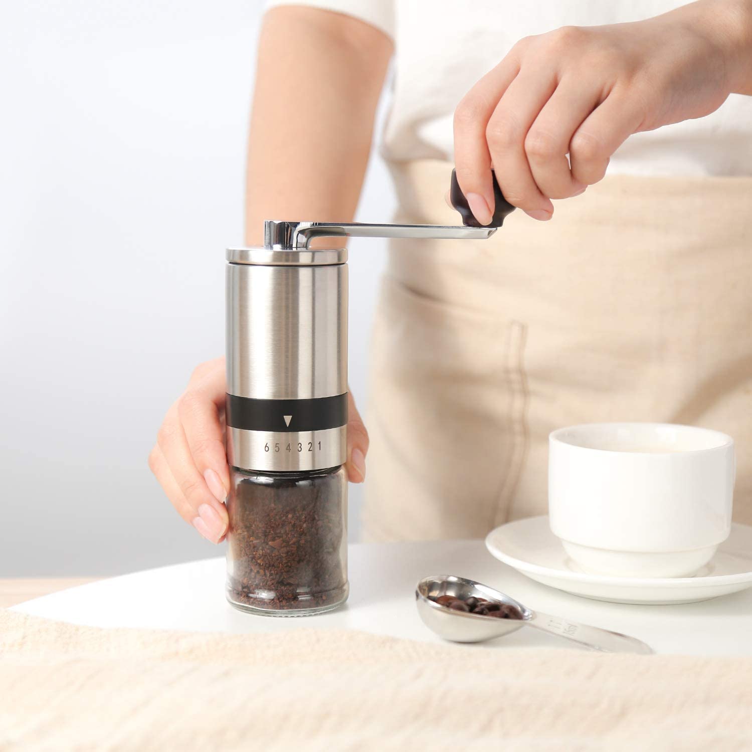 Vzaahu, Macinacaffè Manuale, con Ruvidità Regolabile 6 Livelli, Macina in Ceramica Conica, Portatile per Viaggi, in Ufficio, a Casa