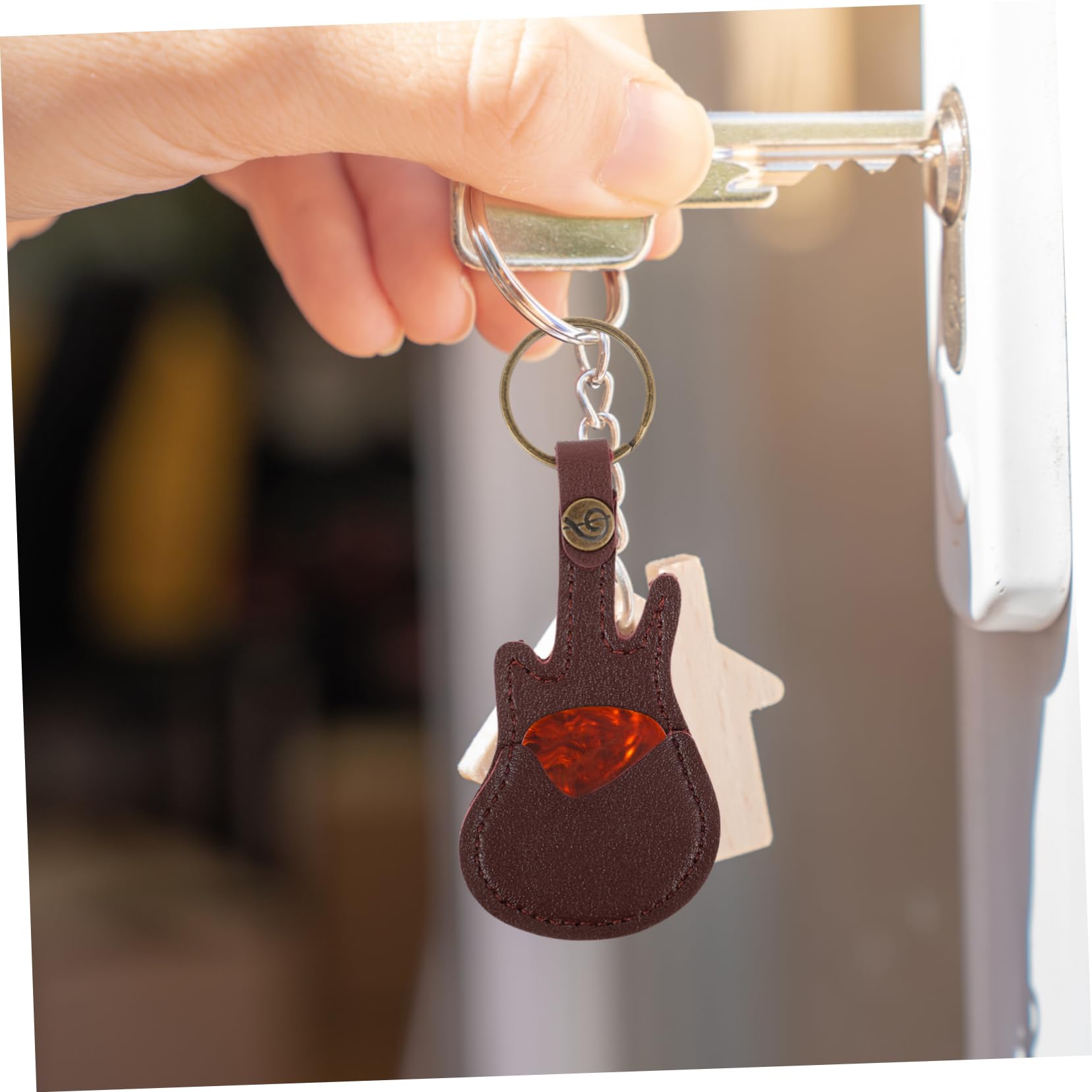 FUNOMOCYA Guitar Picks Holder Case Plectrum Storage Bag Decorative Pendant for Versatile Use
