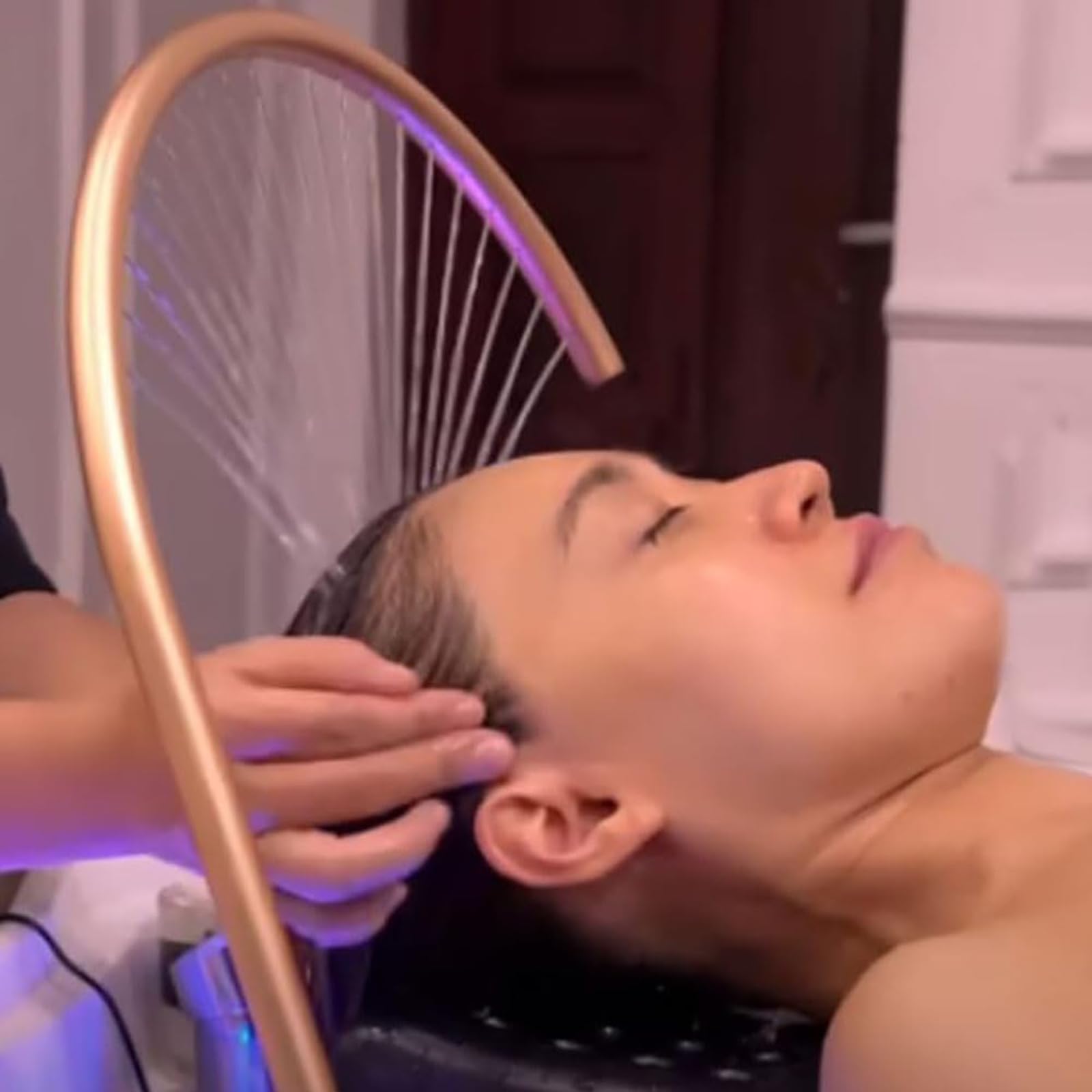 Head SPA (Ajustable A 360°), Terapia De Agua Portátil, Forma Arco/Ajuste Giratorio, Diseño Salida Agua Inclinada, A Prueba Fugas, Facilita Estado Ánimo, para Equipos Masaje/salón,A