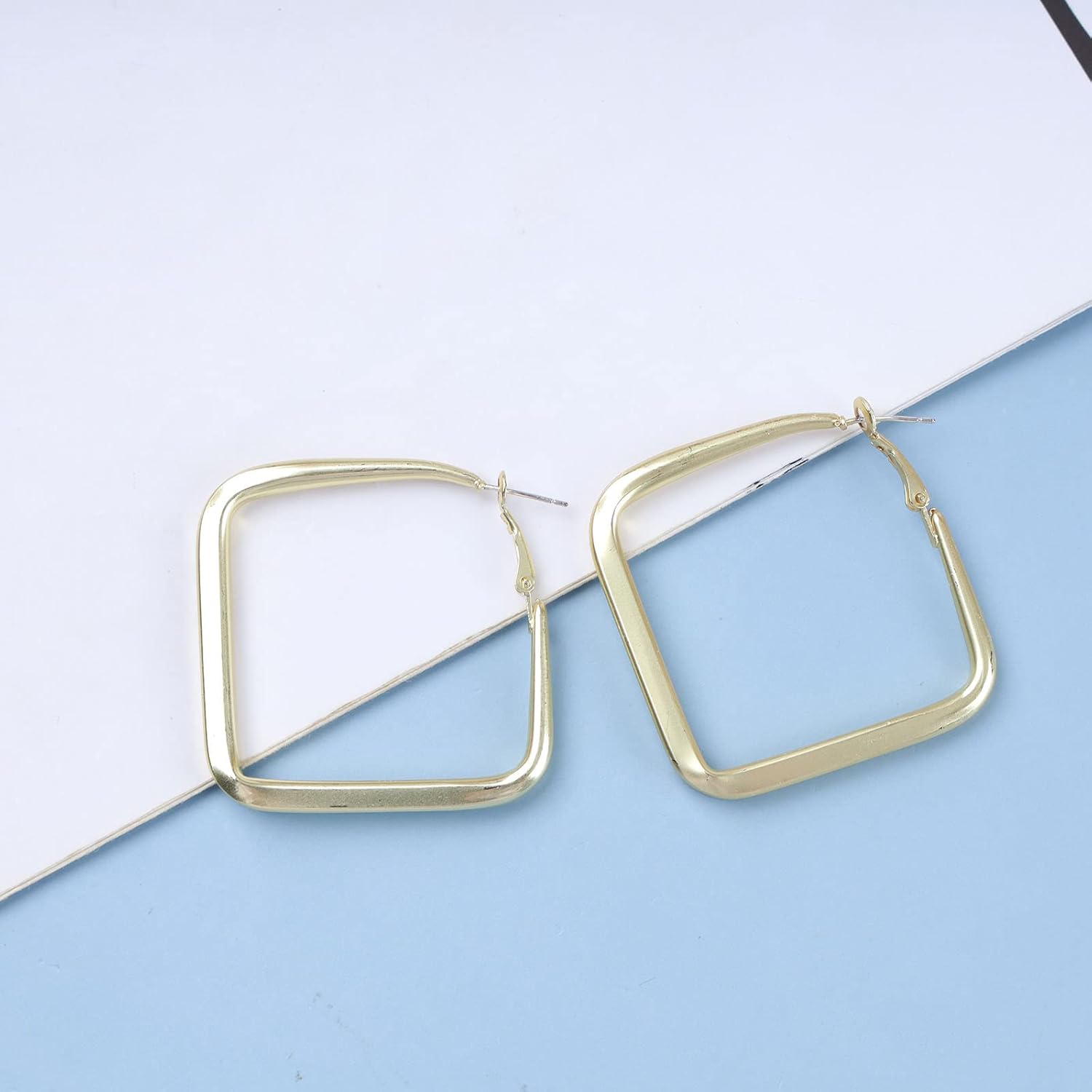 Andelaisi Boho Hollow Square Earrings Gold Open Square Hoop Earrings Minimalist Squares Stud Earring Vintage Large Squares Huggie Earring Geometric Punk Chunky Statement Jewelry for Women - Image 7