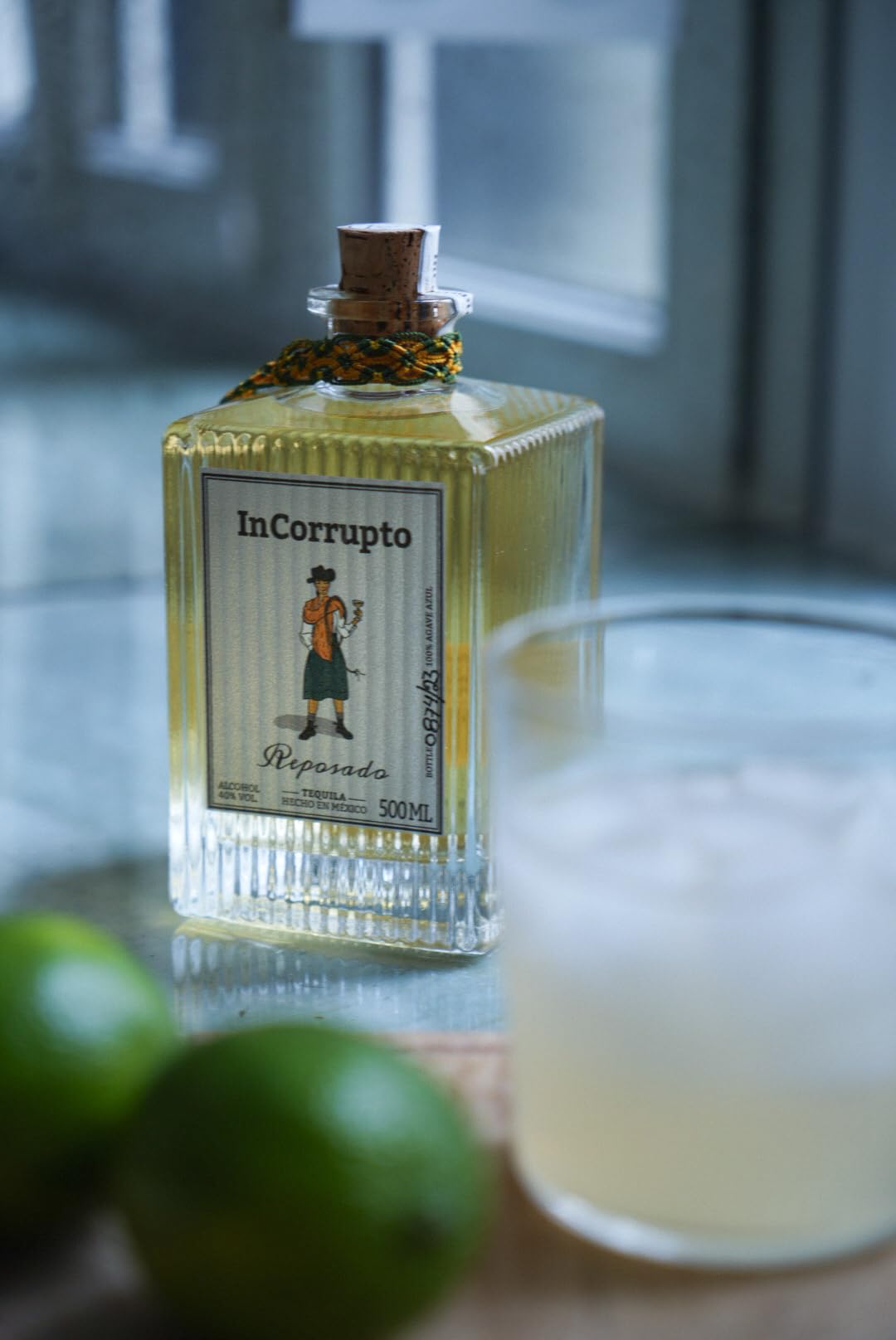 InCorrupto Reposado Tequila – 100% Blaue Weber-Agave, 6 Monate gereift in double-used Fässern (Bourbon und Rotwein), Premium-Tequila aus Mexiko, 40% Vol., 0,5 l – Weich & ausgewogen