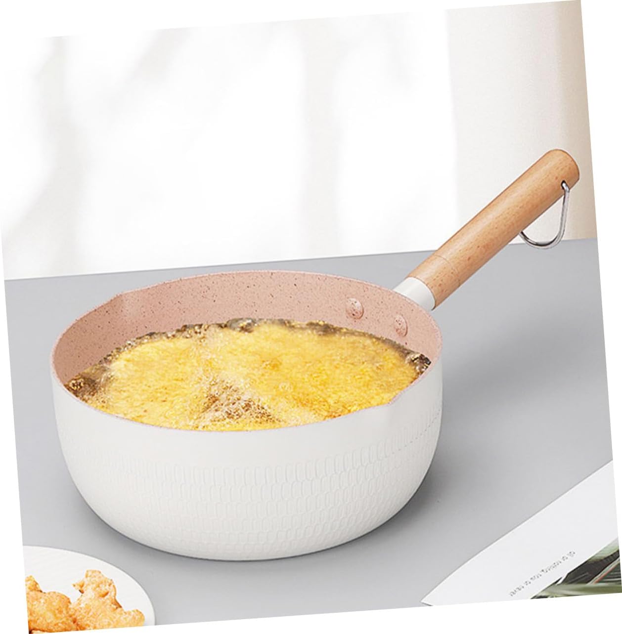 1set Nonstick Saucepan White Cooking Pot for Food Instant Noodles Soups Ergonomic -scald Handle Nonstick Design Practical Breakfast Cookware